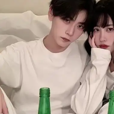 比较成熟的稳重低调情侣头像 一对两张优质气质型唯美情头