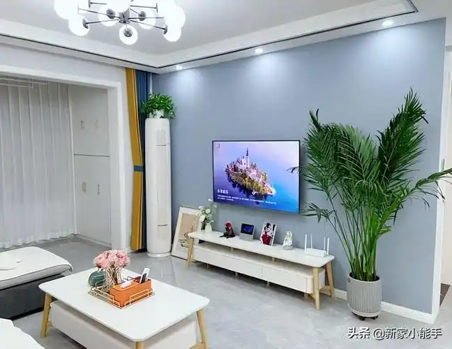 电视墙直接刷乳胶漆就可以了,关于乳胶漆的颜色可以根据自己喜欢的样